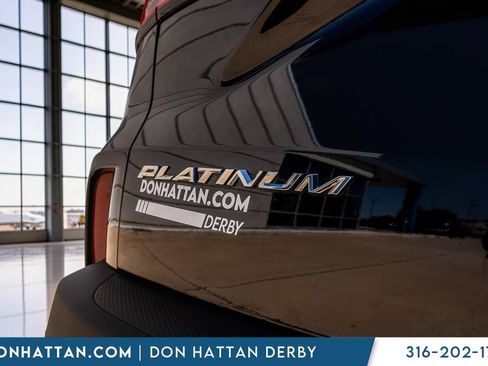 Used 2023 Ford Escape Platinum AWD/4WD image 33