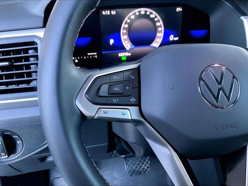 Used 2022 Volkswagen Atlas SE image 23