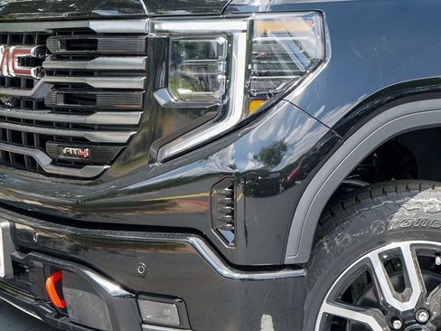 New 2026 GMC Sierra 1500 AT4 w/ AT4 Premium Package AWD/4WD image 3