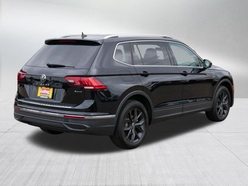 Used 2024 Volkswagen Tiguan SE w/ MDO Package, Two-Row AWD/4WD image 7