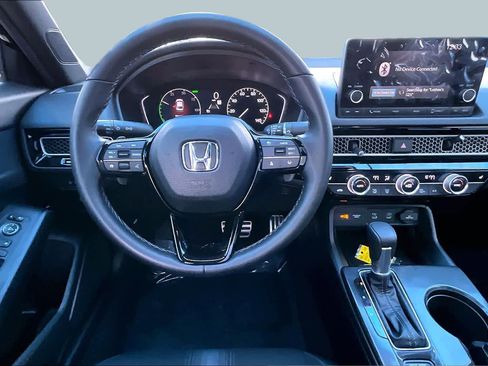 Used 2025 Honda Civic Sport image 6