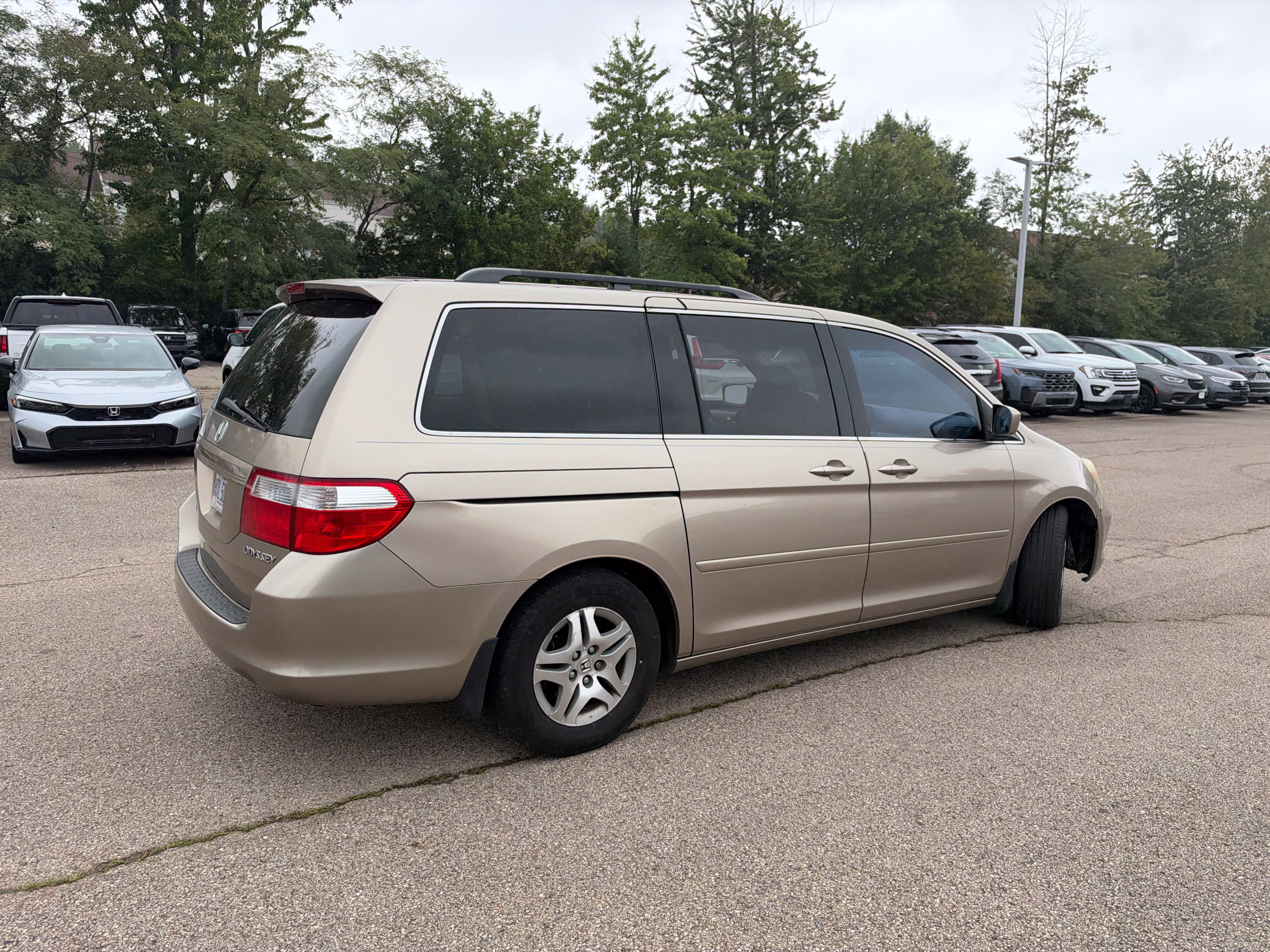 Used 2005 Honda Odyssey EX-L image 18