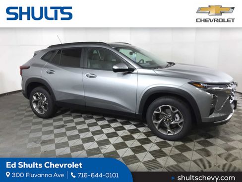 New 2026 Chevrolet Trax LT image 1
