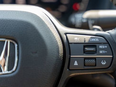 Used 2025 Honda Accord Sport image 25