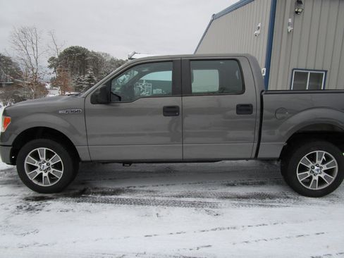 Used 2014 Ford F150 STX w/ Equipment Group 201A Mid image 9