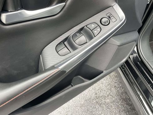 Used 2025 Nissan Sentra SR w/ Midnight Edition image 28