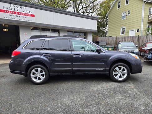 Used 2013 Subaru Outback 2.5i Limited AWD/4WD image 24