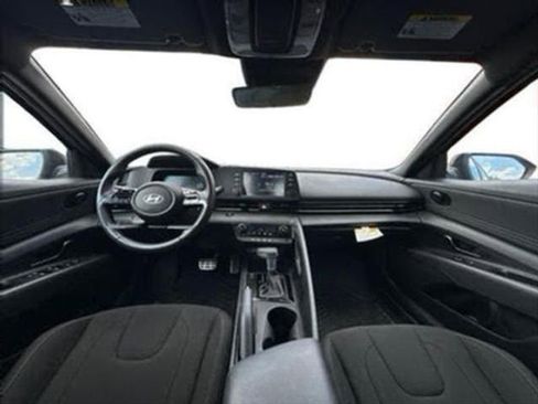 New 2025 Hyundai Elantra Sport image 21