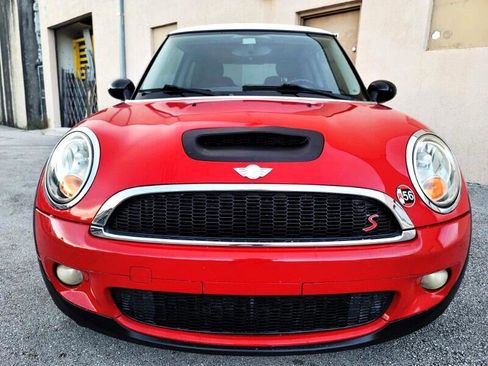 Used 2010 MINI Cooper S image 3