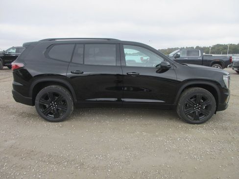 New 2026 GMC Acadia Elevation image 3