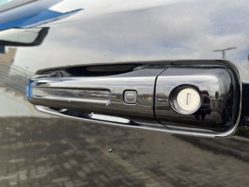 Used 2024 RAM 1500 Laramie image 18