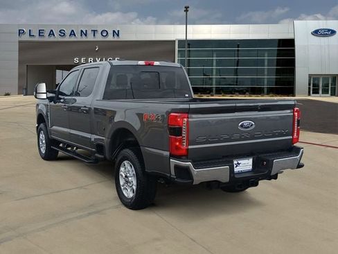 New 2026 Ford F250 XLT w/ XLT Premium Package image 3