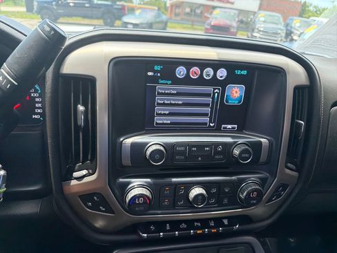 Used 2019 GMC Sierra 3500 Denali w/ Duramax Plus Package AWD/4WD image 21