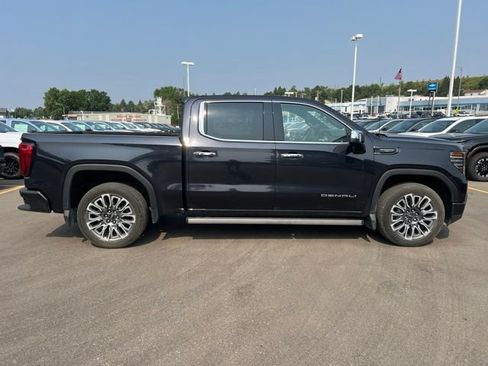 Used 2023 GMC Sierra 1500 Denali Ultimate AWD/4WD image 9