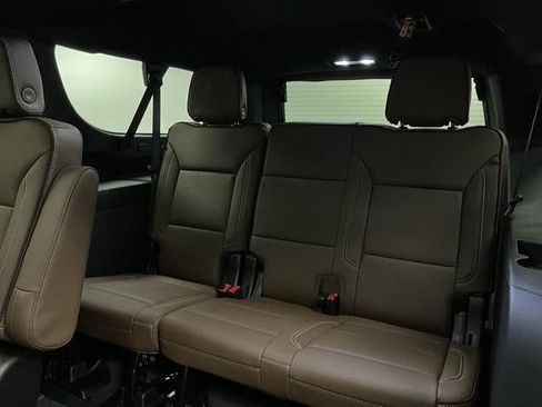 New 2026 Chevrolet Suburban High Country AWD/4WD image 31