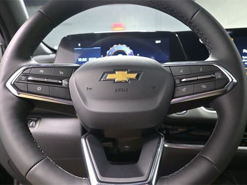 New 2026 Chevrolet Equinox LT w/ Convenience Package II image 17