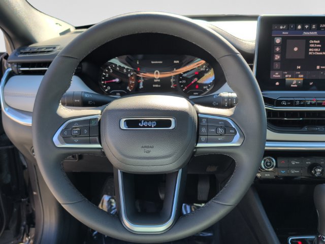 Used 2024 Jeep Compass Limited AWD/4WD image 13