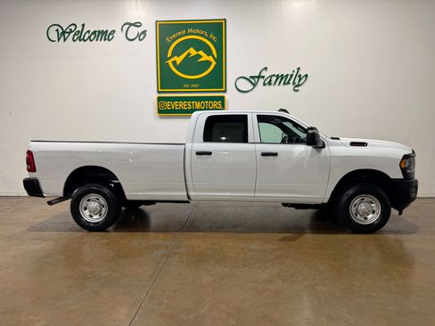 Used 2023 RAM 2500 Tradesman image 9