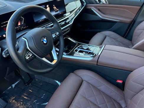 Used 2025 BMW X5 xDrive40i image 11