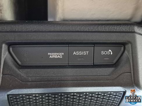 Used 2025 Jeep Wrangler Unlimited Sahara AWD/4WD image 23