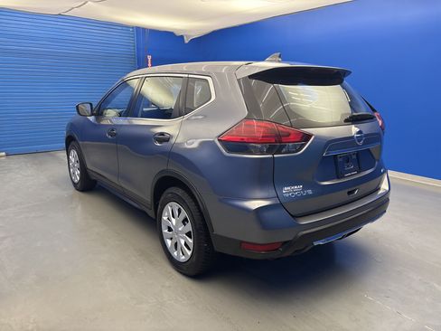 Used 2017 Nissan Rogue S AWD/4WD image 5
