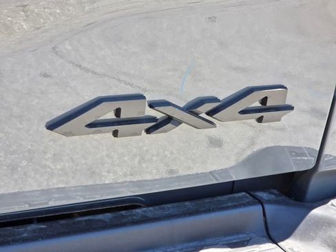 New 2026 RAM 3500 Laramie AWD/4WD image 28
