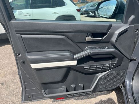 Used 2024 Toyota Tacoma w/ TRD Package image 18