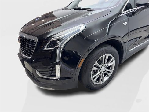 Used 2021 Cadillac XT5 Premium Luxury image 16