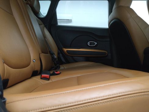 Used 2015 Kia Soul ! w/ Sun & Sound Package FWD image 19