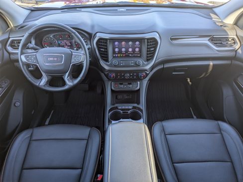 Used 2023 GMC Acadia AT4 w/ Preferred Package image 13