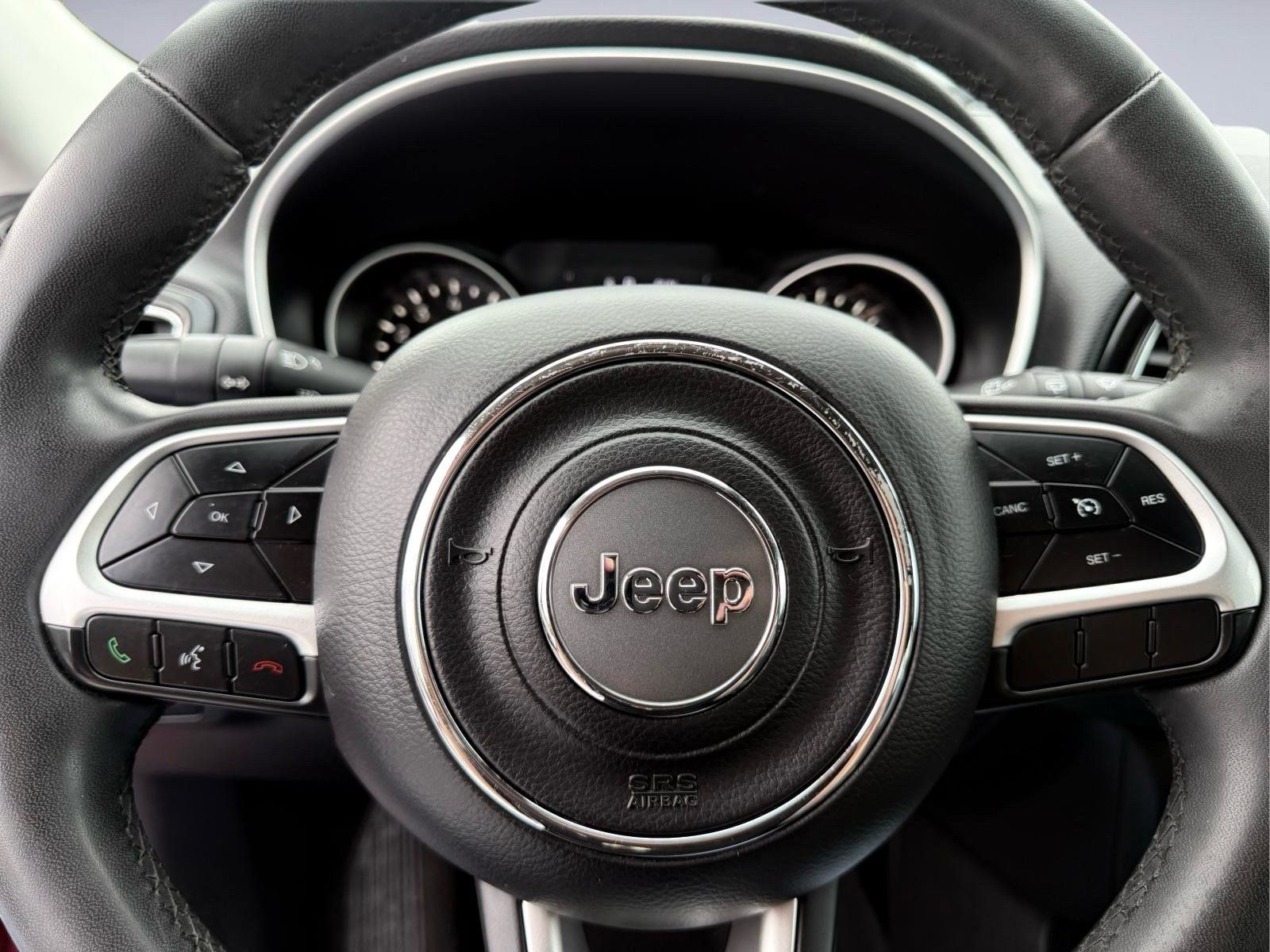Used 2021 Jeep Compass Latitude FWD image 29