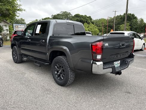 Used 2023 Toyota Tacoma SR5 RWD image 3