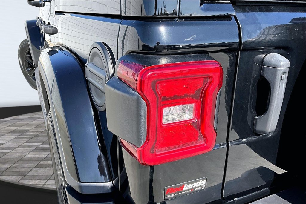 Certified 2021 Jeep Wrangler Unlimited Sahara AWD/4WD image 34
