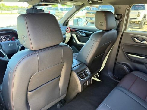 Used 2025 Chevrolet Blazer RS FWD image 25