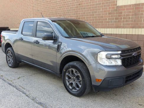 Used 2023 Ford Maverick XLT FWD image 12