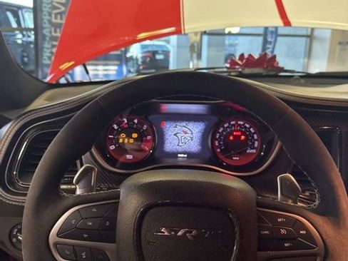 Used 2020 Dodge Challenger SRT Hellcat Redeye image 18