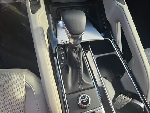 New 2025 Kia Telluride S image 11