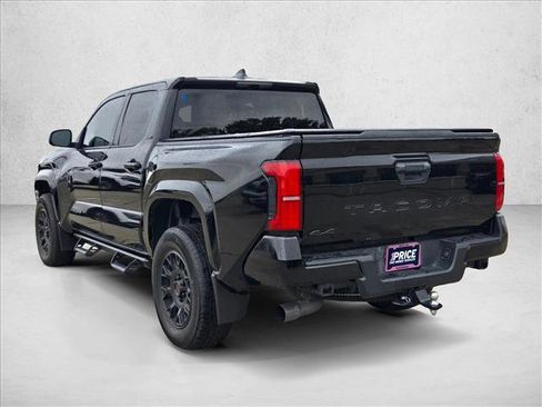 Used 2024 Toyota Tacoma SR5 AWD/4WD image 7