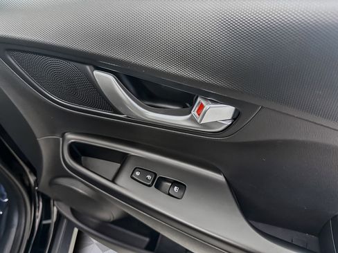 Used 2023 Hyundai Kona SEL image 31