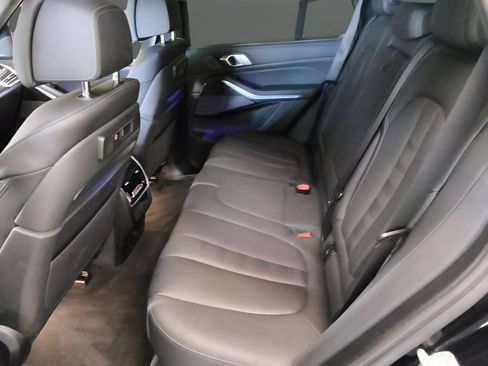 Used 2021 BMW X5 xDrive40i w/ Premium Enhanced Package AWD/4WD image 18