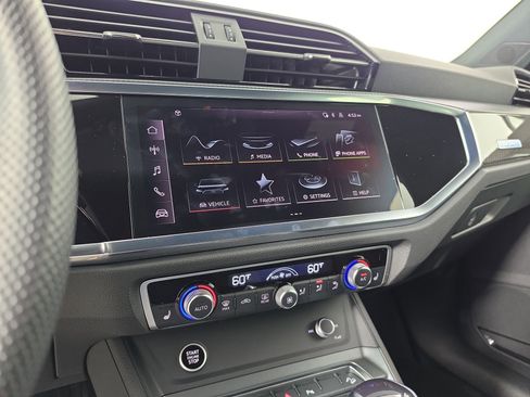 Certified 2025 Audi Q3 2.0T Premium Plus w/ Premium Plus Package AWD/4WD image 30