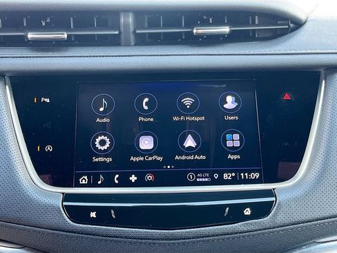 Used 2025 Cadillac XT5 Luxury w/ LPO, Floor Liner Package FWD image 14