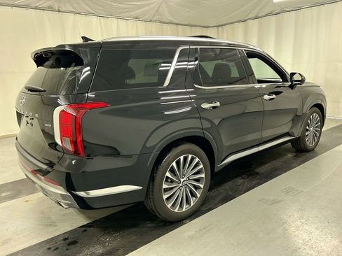 Used 2024 Hyundai Palisade Calligraphy AWD/4WD image 2