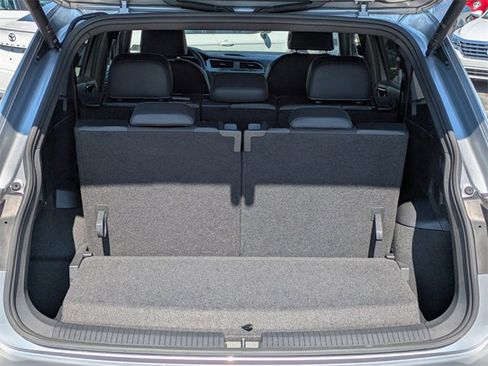 Certified 2024 Volkswagen Tiguan SE R-Line image 13