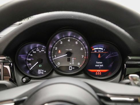 Certified 2025 Porsche Macan S AWD/4WD image 28