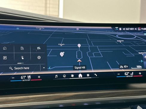 Used 2024 BMW i7 xDrive60 AWD/4WD image 26