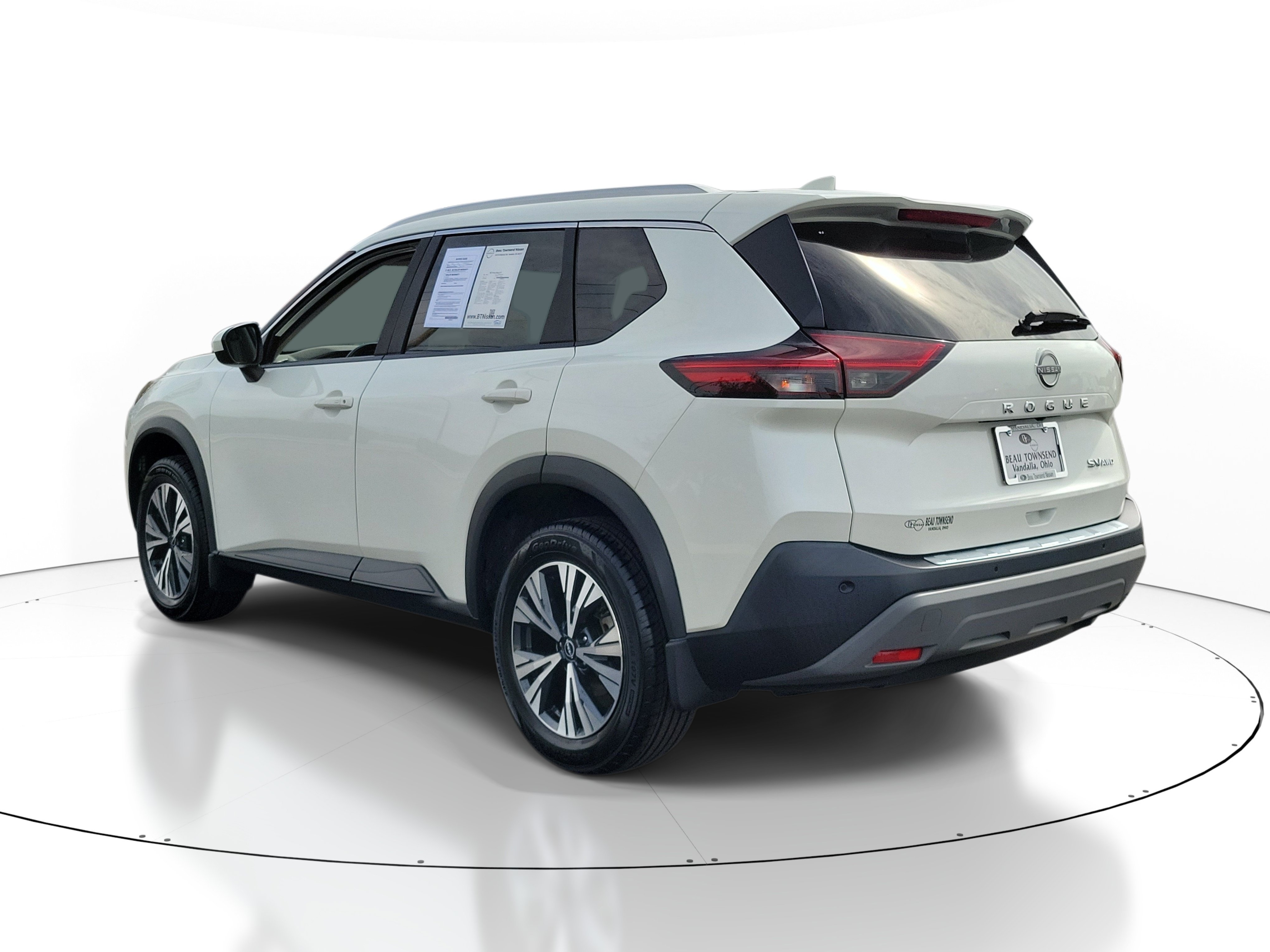 Used 2023 Nissan Rogue SV w/ SV Premium B Package AWD/4WD image 3