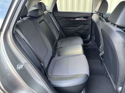 Used 2023 Kia Seltos S w/ Navigation Package FWD image 18