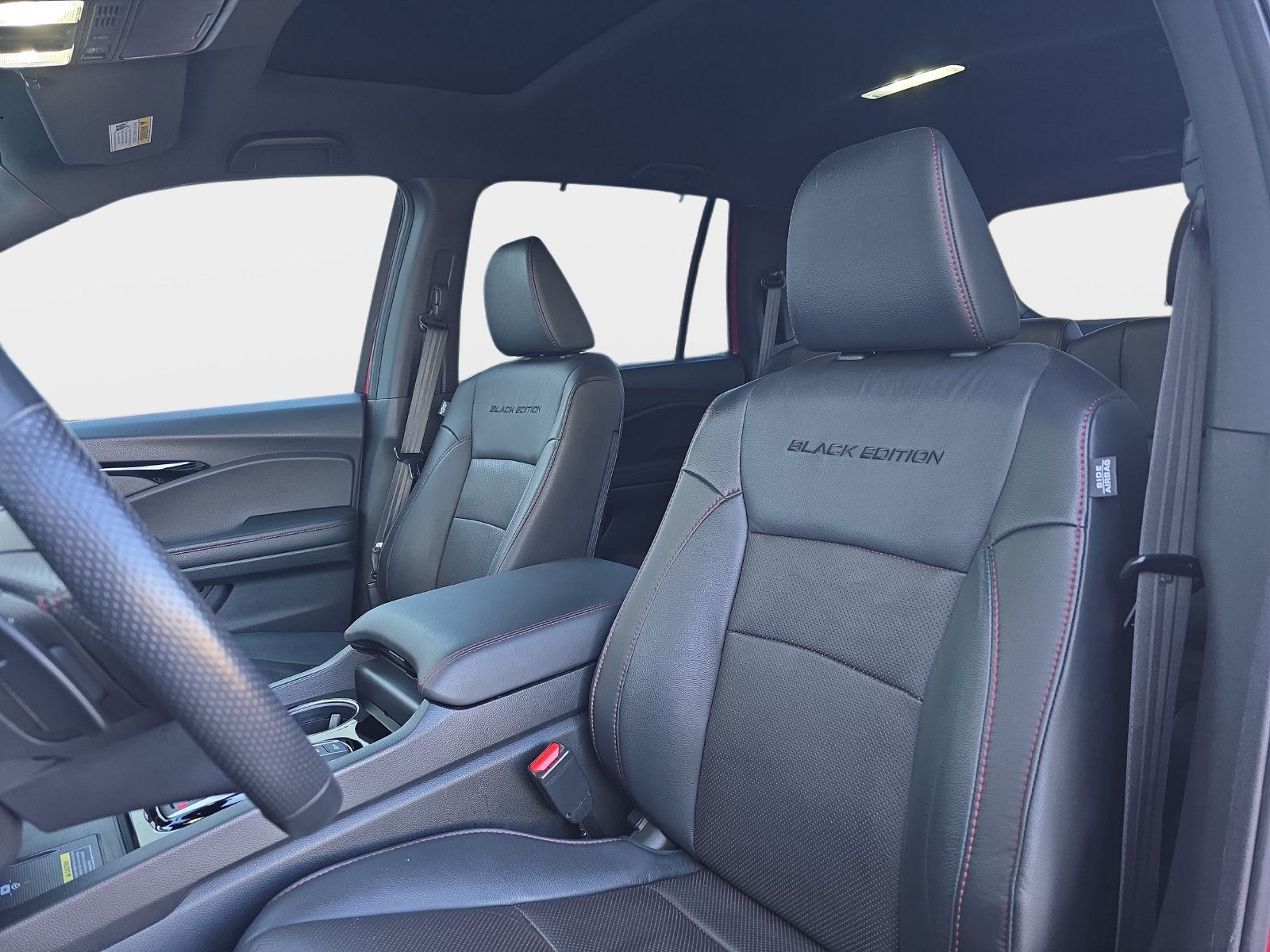 Certified 2025 Honda Passport Black Edition image 14