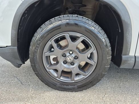 Used 2023 Honda Pilot TrailSport image 25